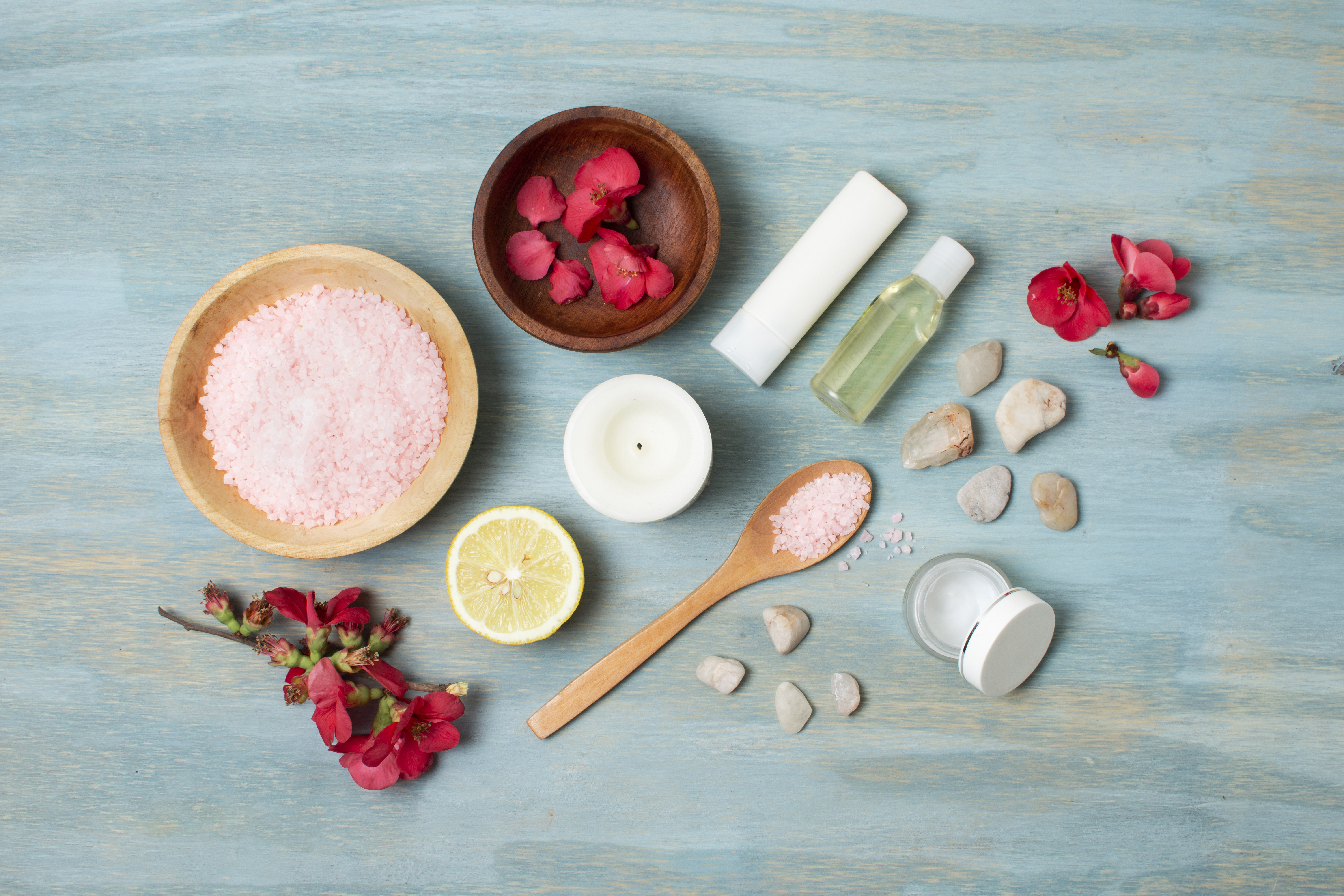 Polymer-enhanced skincare ingredients with natural elements for controlled ingredient release